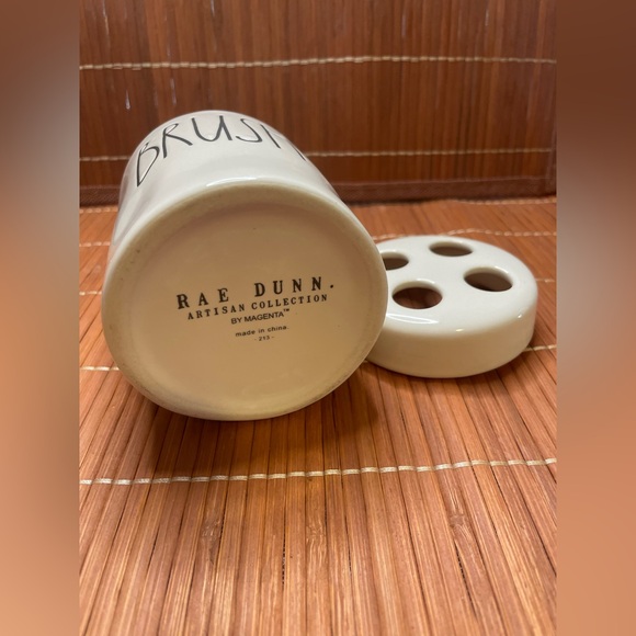 Rae Dunn Brush And Hold Bathroom Set Toothbrush Holder - Picture 5 of 5